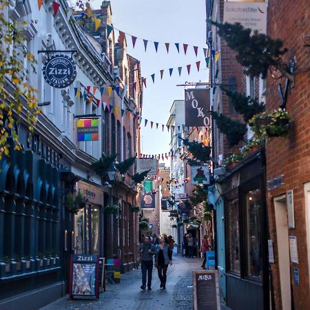 Half Price Offer - Exeter City Apartment Extérieur photo