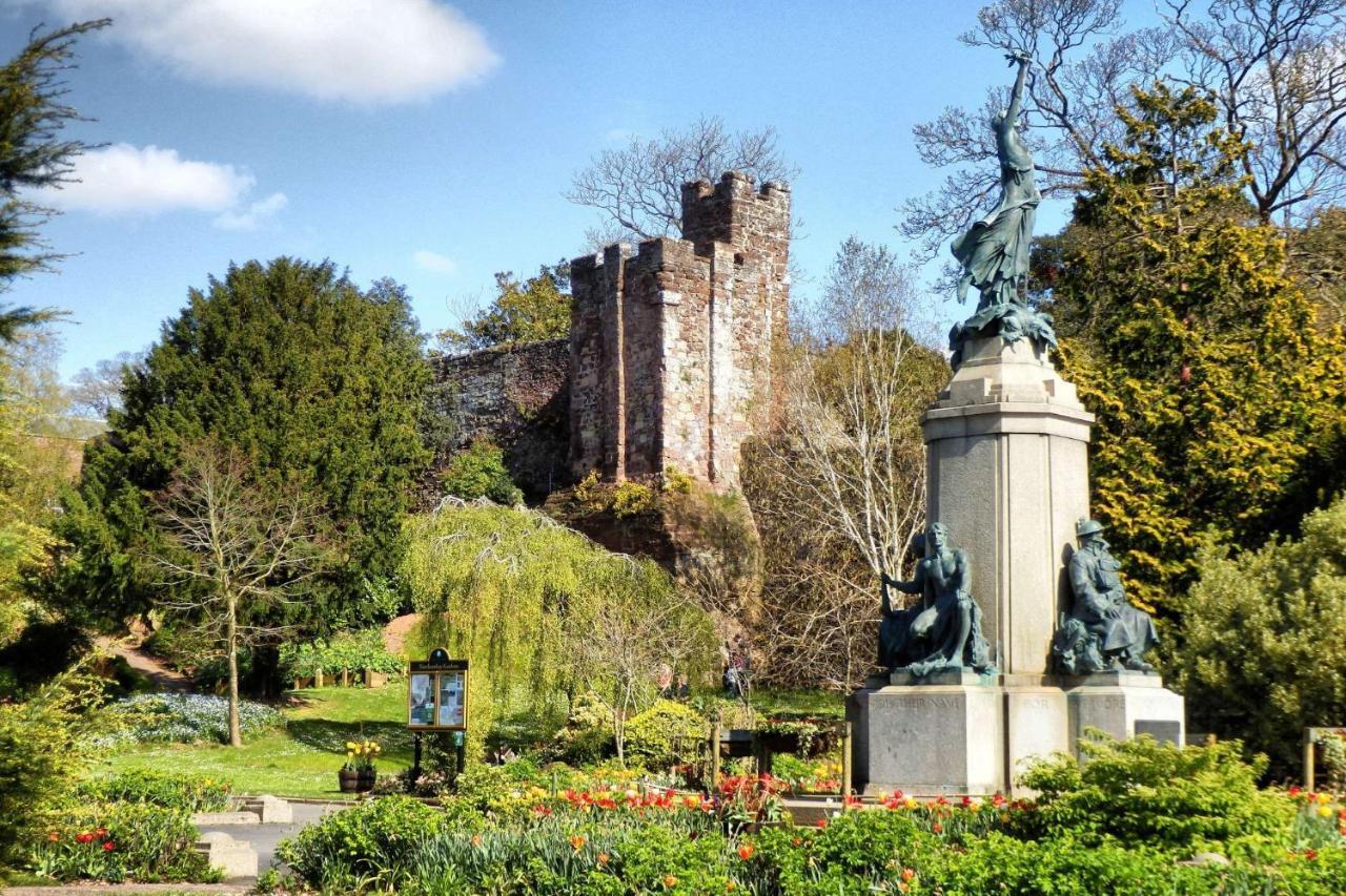 Half Price Offer - Exeter City Apartment Extérieur photo