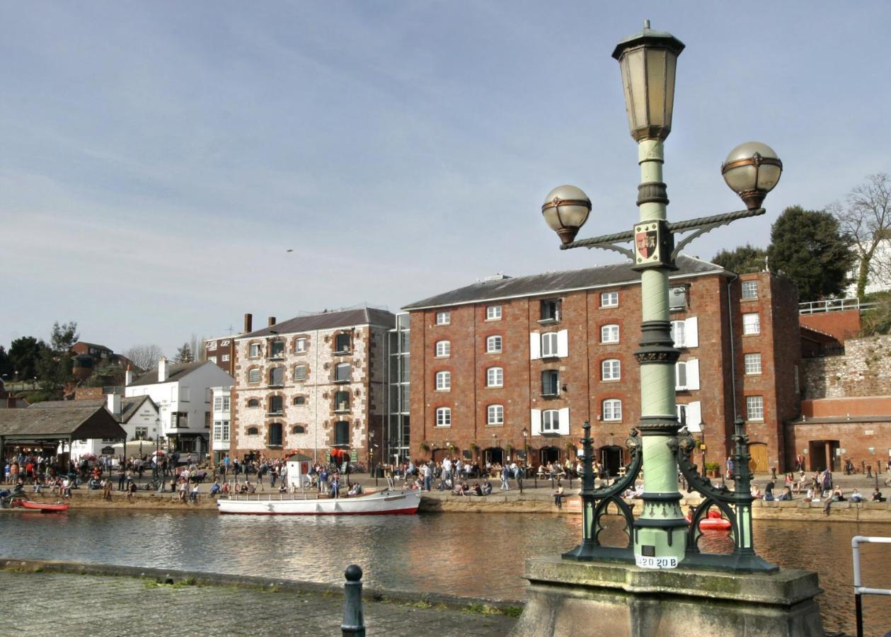 Half Price Offer - Exeter City Apartment Extérieur photo