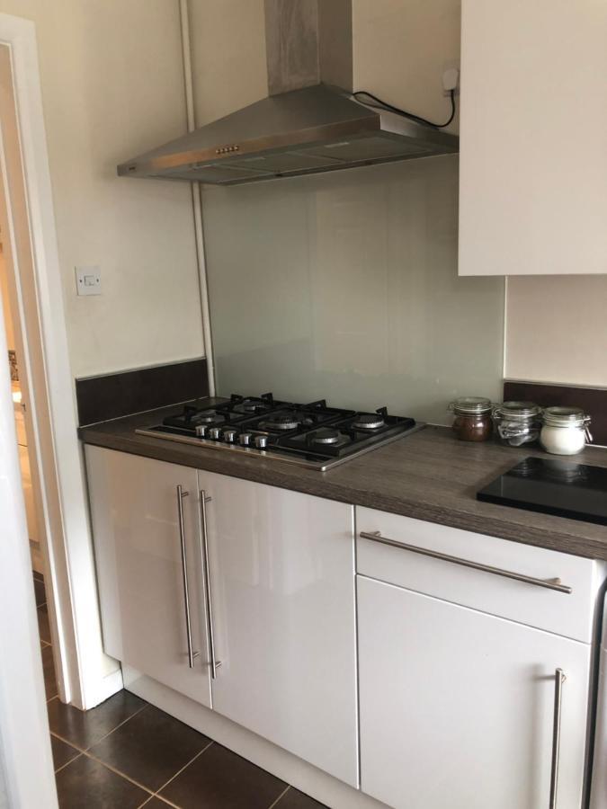 Half Price Offer - Exeter City Apartment Extérieur photo