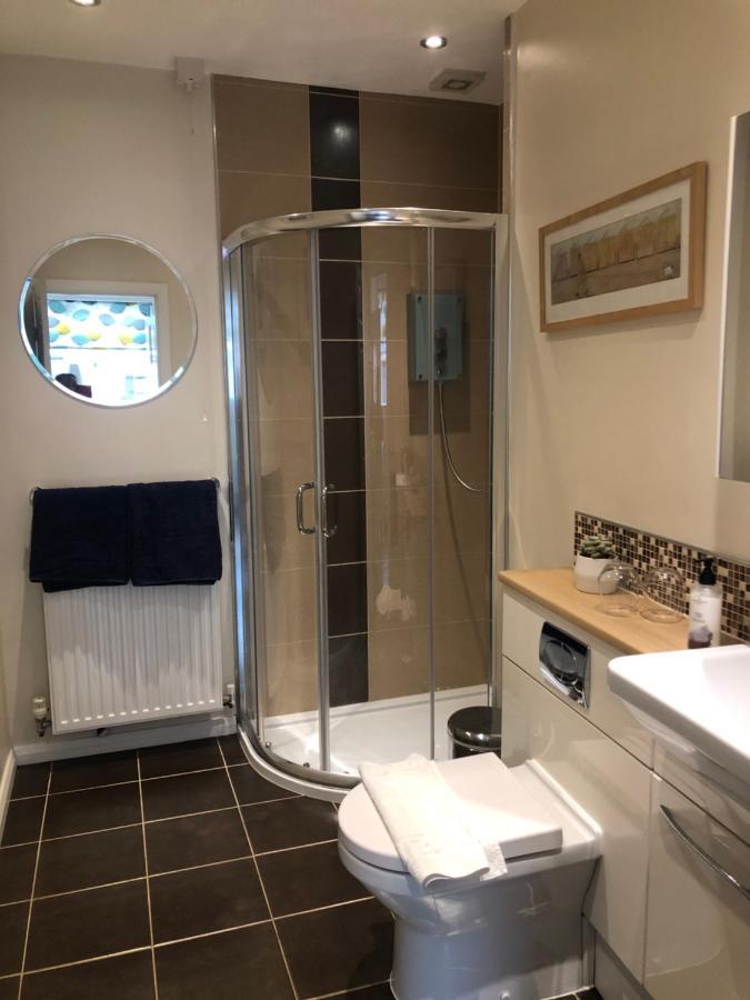 Half Price Offer - Exeter City Apartment Extérieur photo