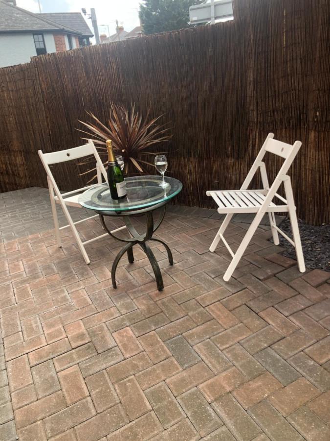 Half Price Offer - Exeter City Apartment Extérieur photo