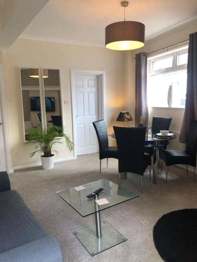 Half Price Offer - Exeter City Apartment Extérieur photo