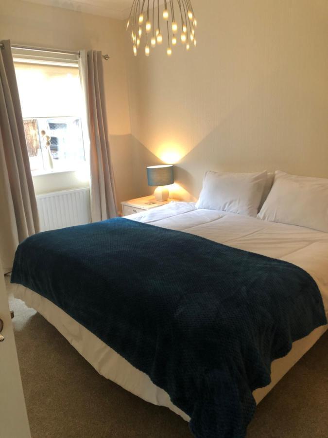 Half Price Offer - Exeter City Apartment Extérieur photo